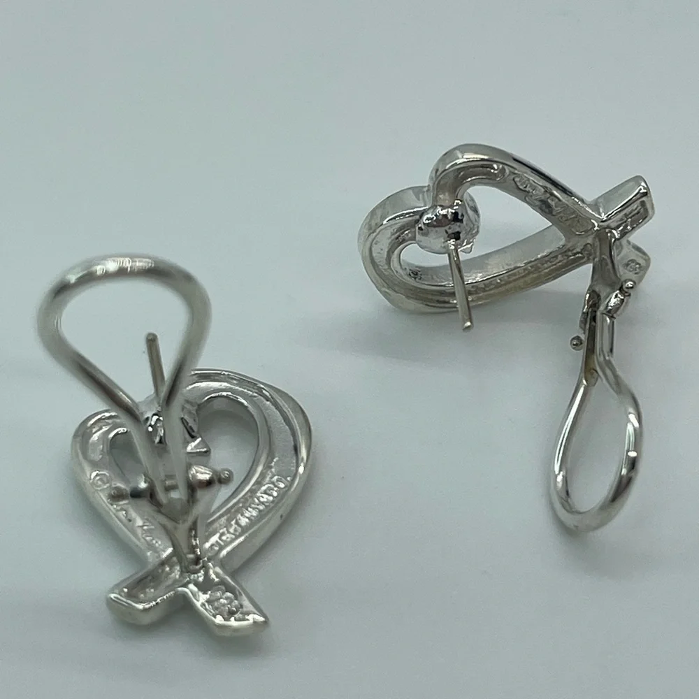 Tiffany & Co. Vintage Large Paloma Picasso Loving Heart Earrings - Picture 13 of 16